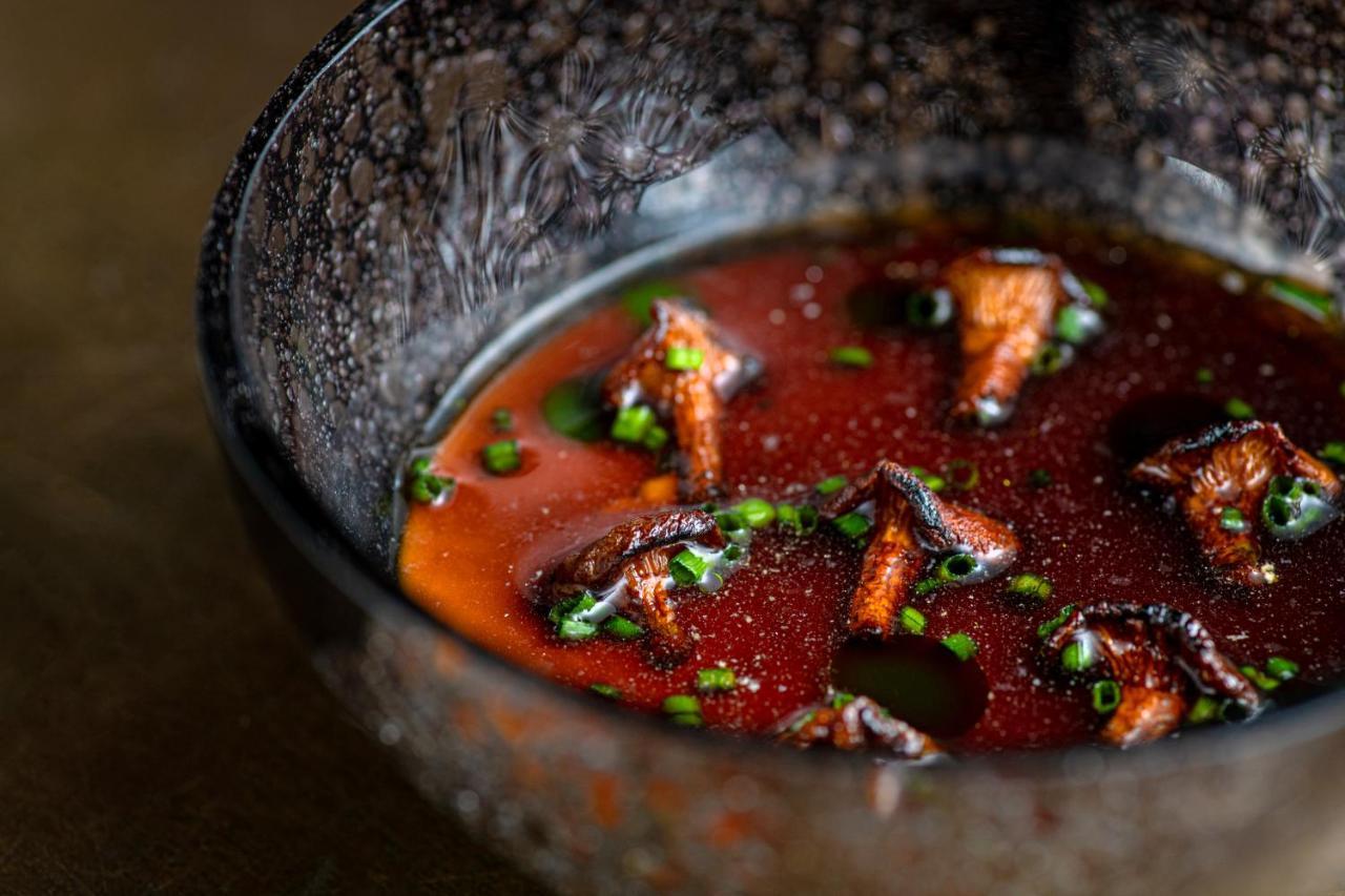 Hotel Pacai, Vilnius, A Member Of Design Hotels Bagian luar foto A bowl of mole