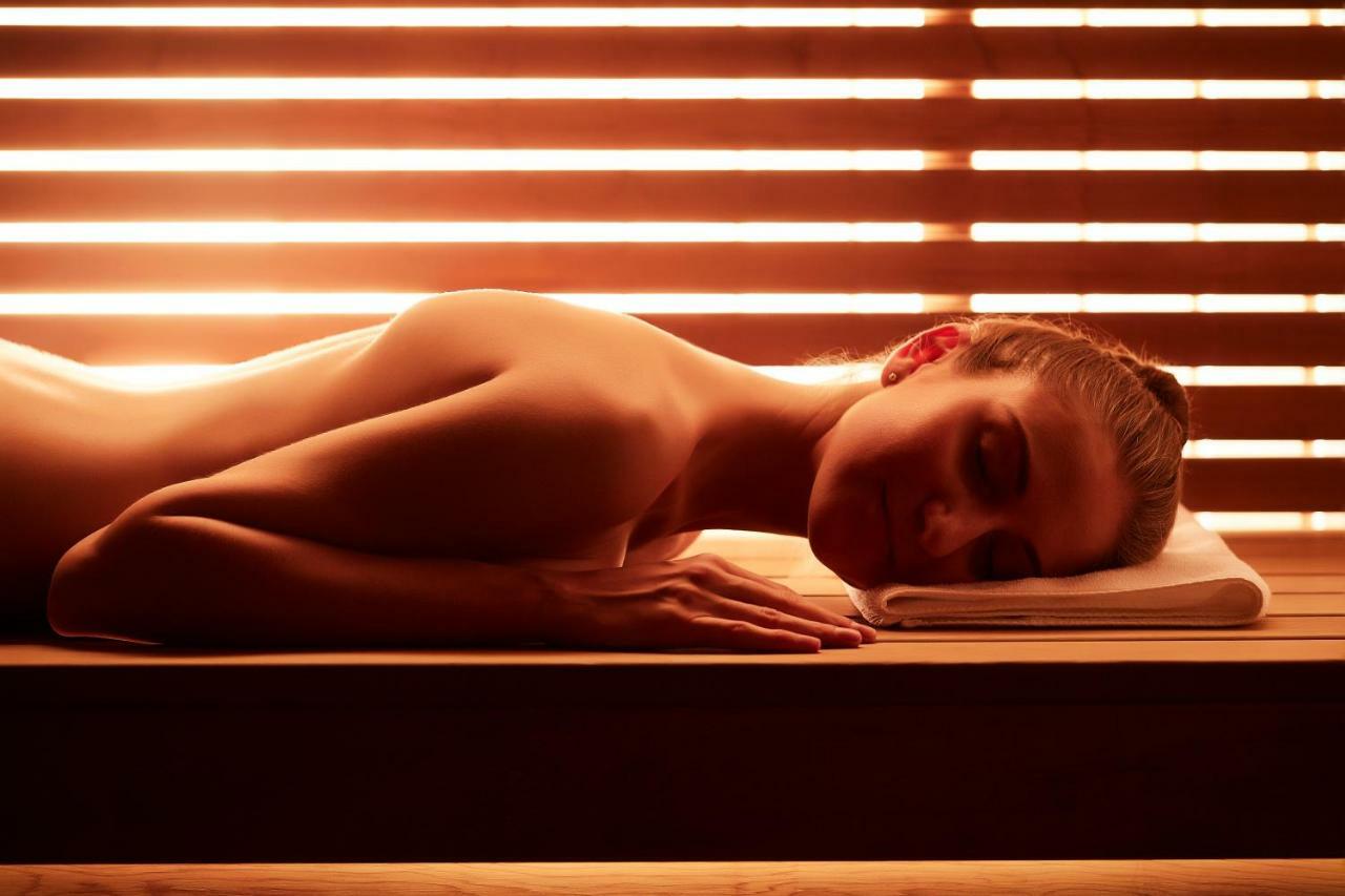 Hotel Pacai, Vilnius, A Member Of Design Hotels Bagian luar foto Infrared sauna