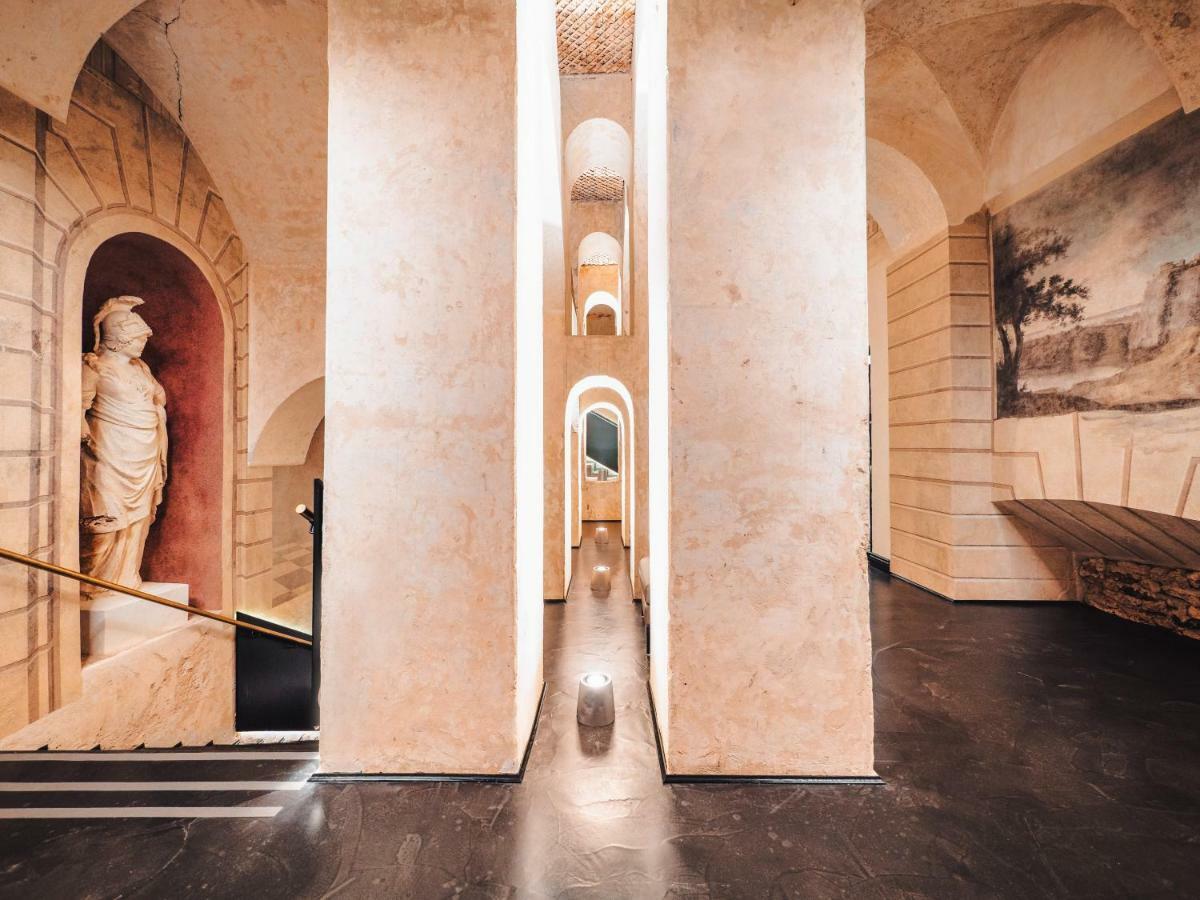 Hotel Pacai, Vilnius, A Member Of Design Hotels Bagian luar foto Interior of the museum