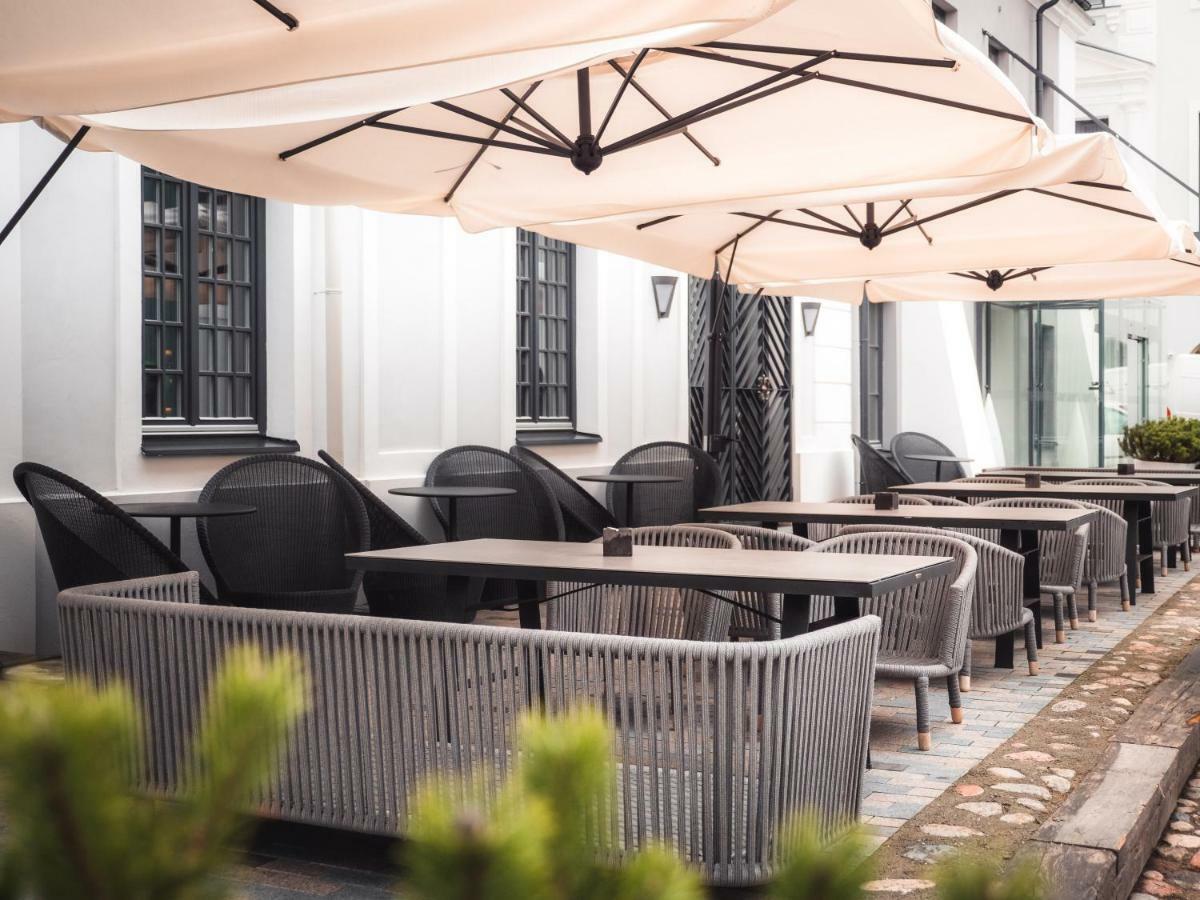 Hotel Pacai, Vilnius, A Member Of Design Hotels Bagian luar foto The Terrace at The Park